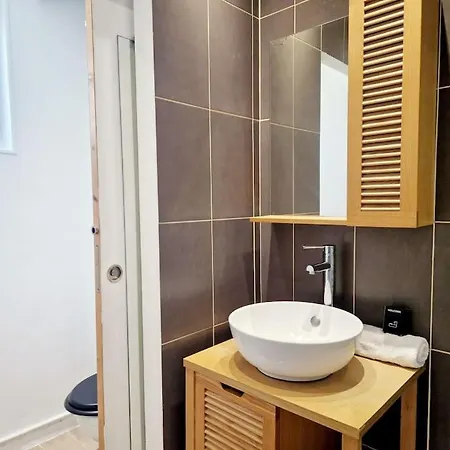 La Porte Du Midi * شيربوغ أون كوتننتين