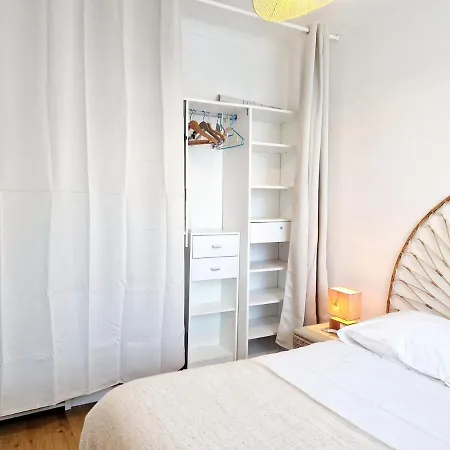 La Porte Du Midi * شيربوغ أون كوتننتين